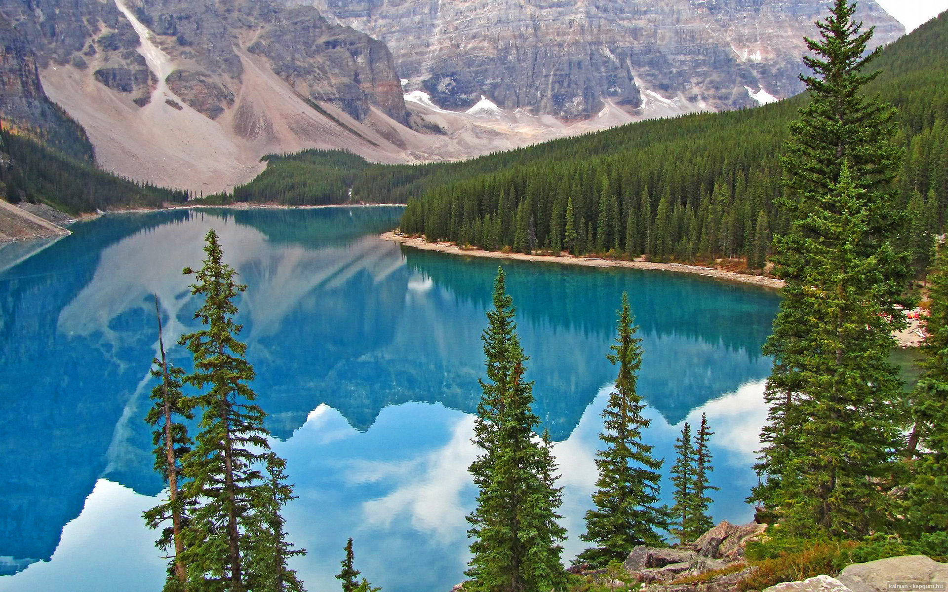 未来足球:智能场馆推动比赛体验升级,超智能足球大赛