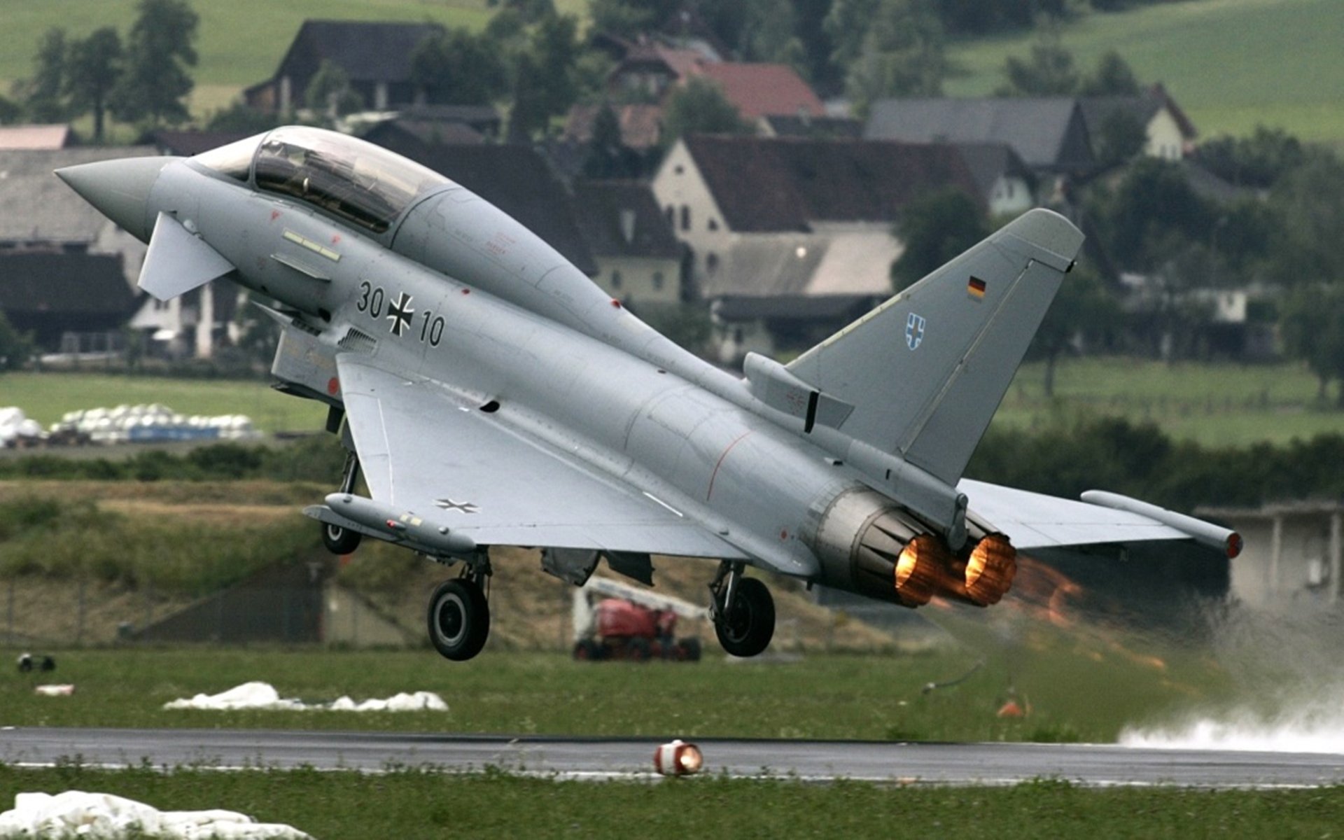 文莱男篮在亚洲锦标赛中奋勇争夺，信心满满