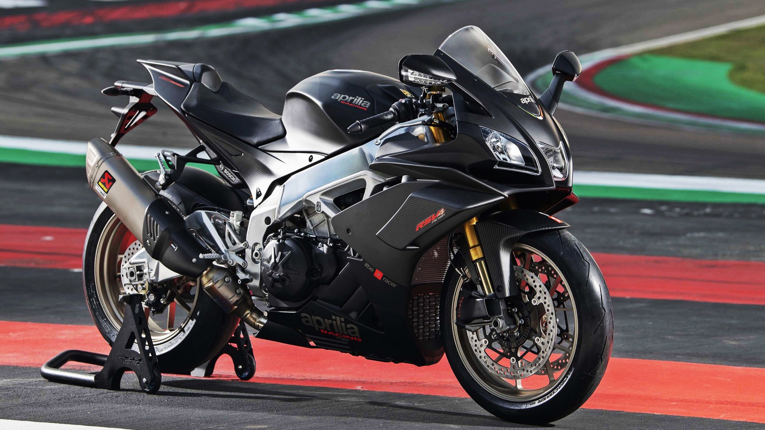 2025年9月16-17日足球赛事大事记与前瞻，2025年足球比赛